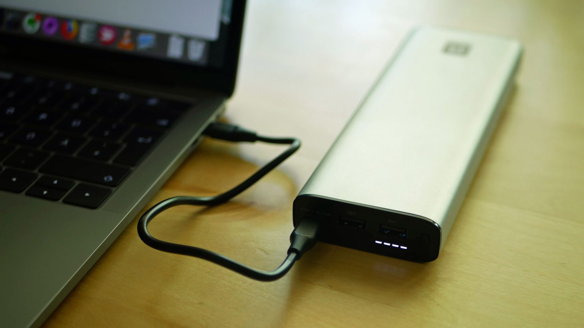 MacBook mit Powerbank laden (via USBC PD) inkl. Liste