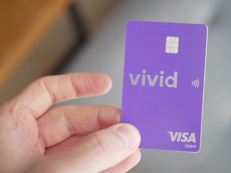 Vivid Metallkarte (Metal Card - Visa Debit) - Front